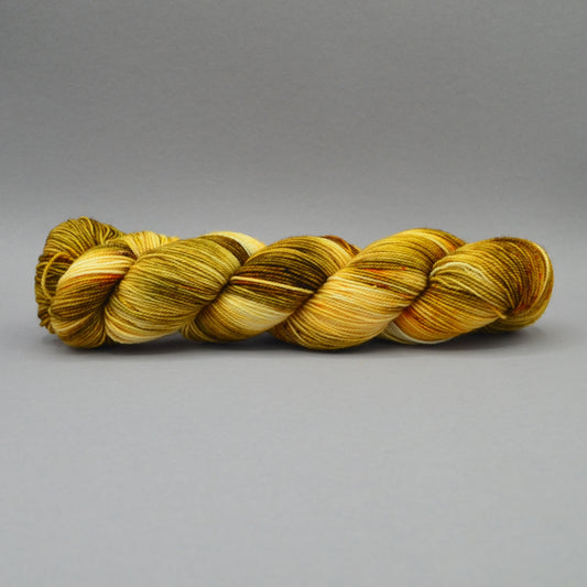 Sandstone - Fingering 400HT - Wool Raider